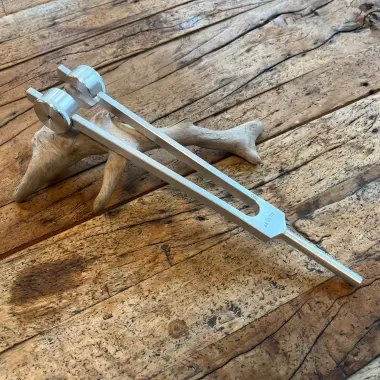 Stimmgabel | Tiefes OM gewichtet | made in Germany