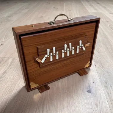 Teakholz Shruti Box | Gross | Tonumfang A2–A3 wählbar in 440 Hz oder 432 Hz