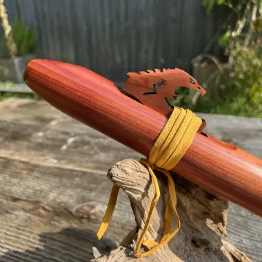 Condor Bassflöte in E-Moll von High Spirit | Aromatische Zeder |