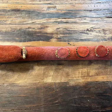 Gefilzte Flötentasche mit Steinperlen