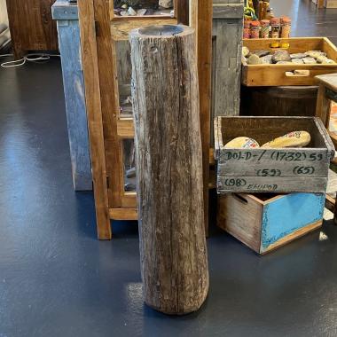 Kerzenständer aus massiver, alter Holzsäule - 92 cm