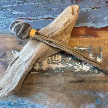 Trommelstock aus Eichenholz mit Filzklöppel