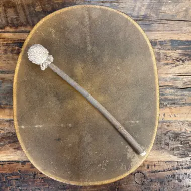 Trommelstock mit weichem Teddystoffklöppel