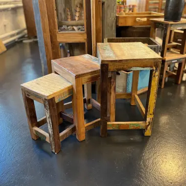 Trio-Tischlein aus indischem Recyclingholz – 3er-Set