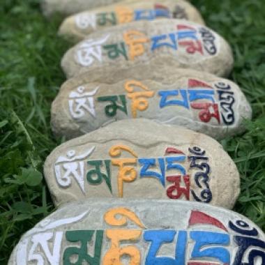 Mani Mantra Steine | 10 - 20 cm