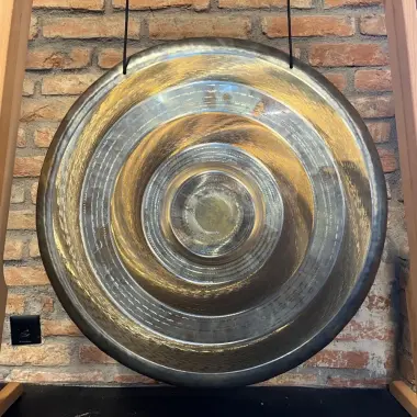 WOM KI Gong – Der Klang der inneren Weite | ø 80 cm | Edelstahl-Gong