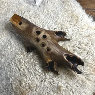 Okarina aus Aststück | E4 in 432 Hz | Pentatonische Stimmung | ca. 28 cm
