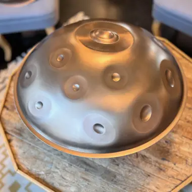 Handpan MAG | E Amara | 16 Klangfelder – tragend & ausgewogen